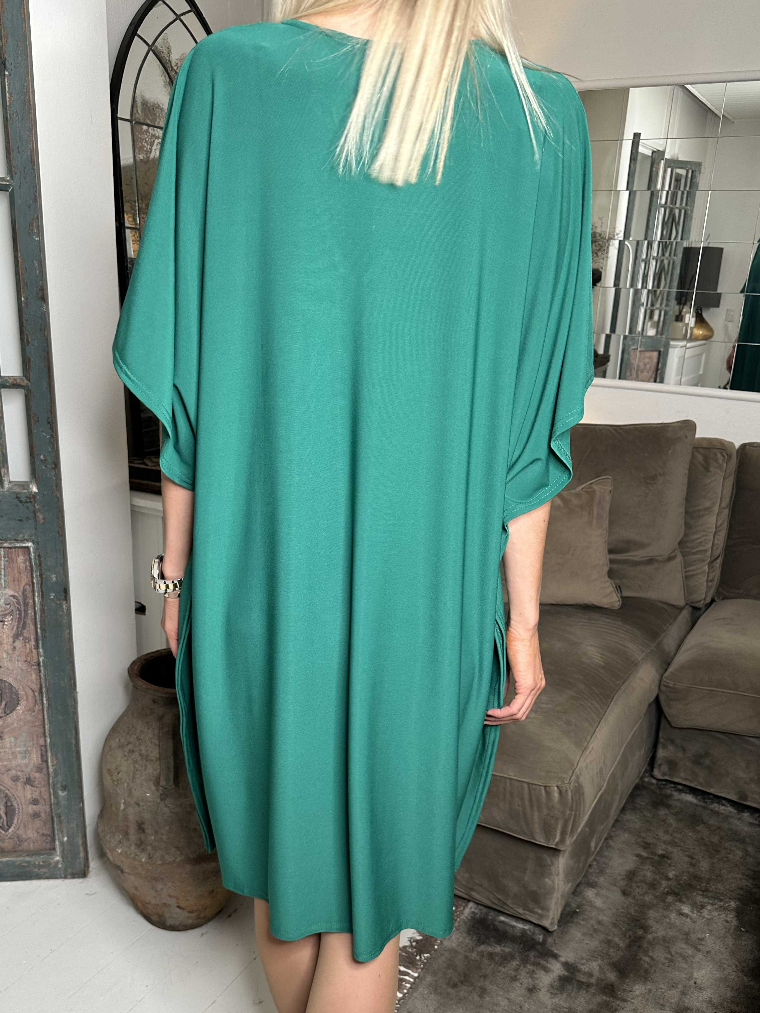 Azmina Plain - Ensfarvet elastisk tunika i løs pasform